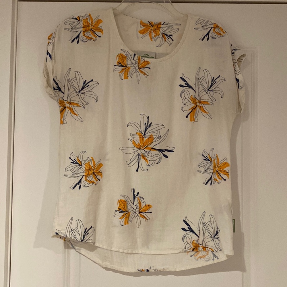 Kathmandu women’s organic cotton floral top